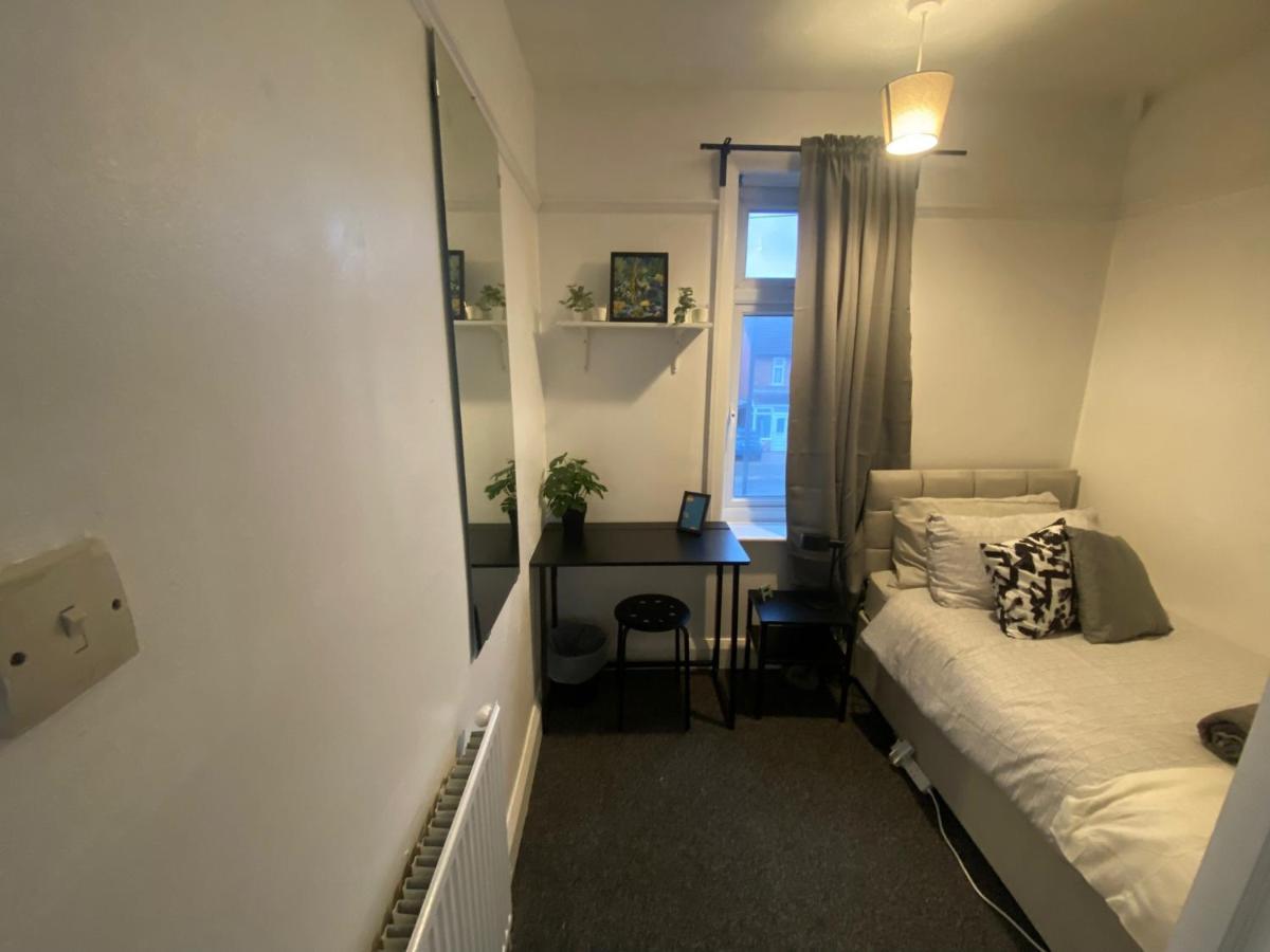Room 2 Peaceful Stay Near Derby City Centre Eksteriør billede