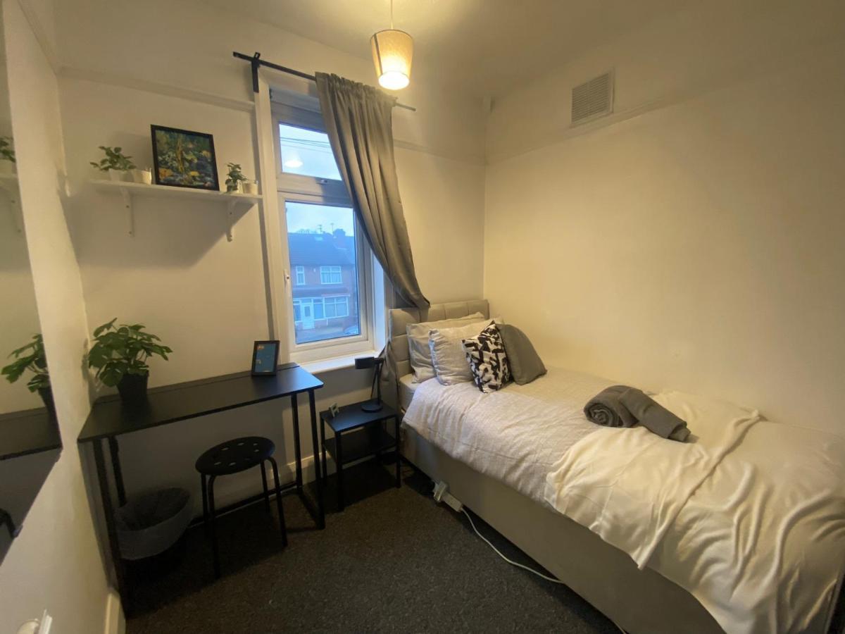 Room 2 Peaceful Stay Near Derby City Centre Eksteriør billede